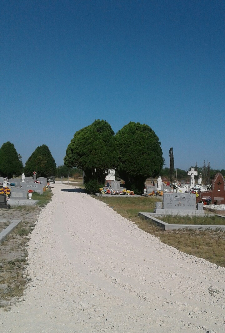 Fresh roads and pipeline&nbsp;markers